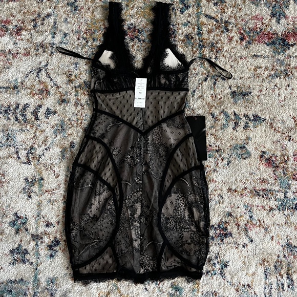 Women's Bebe V neck Lace Dress - Picture 3 of 4